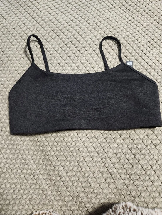 NEW Vuori Halo Essential Bra Medium Strappy Sports- Women - Picture 12 of 12